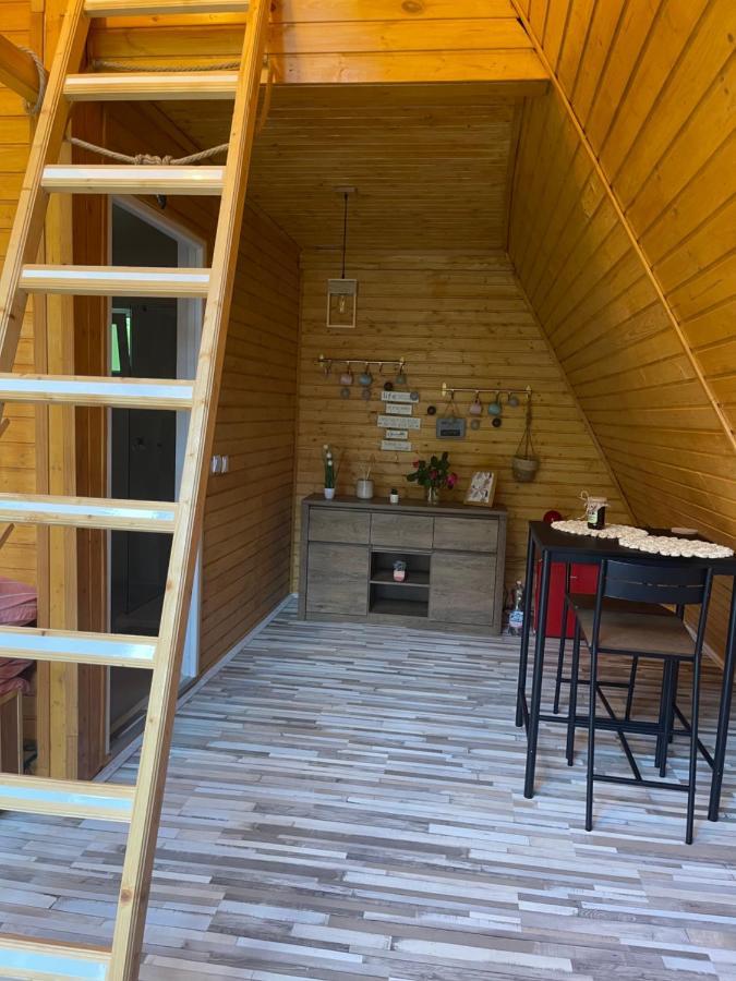 Cabane A-Frame Svinita Eksteriør bilde