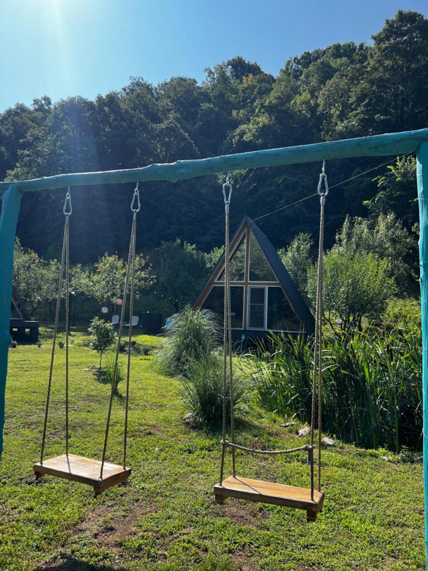 Cabane A-Frame Svinita Eksteriør bilde